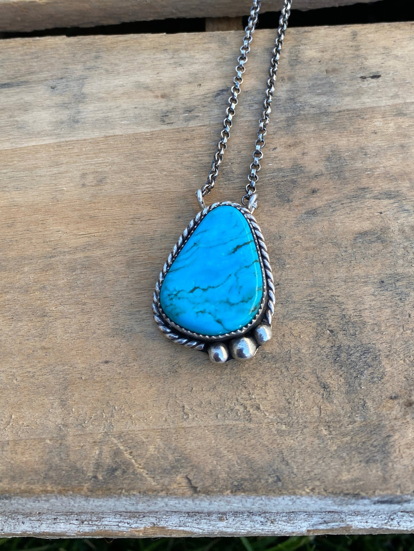 Kingman Turquoise Necklace (1)